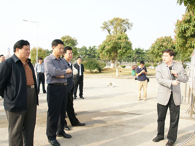 2011年2月28日，時任河源市市委書記陳建華，市長彭建文，時任市委常委、副市長楊耀初等領導到校指導工作