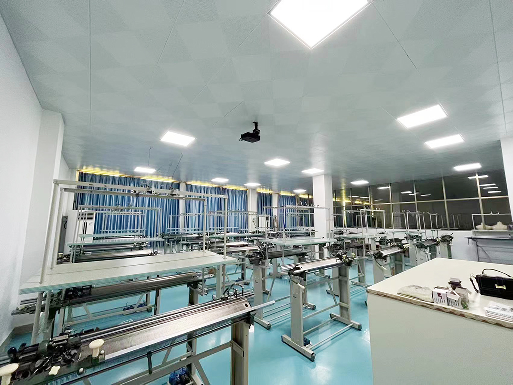 針織手搖機(jī)室